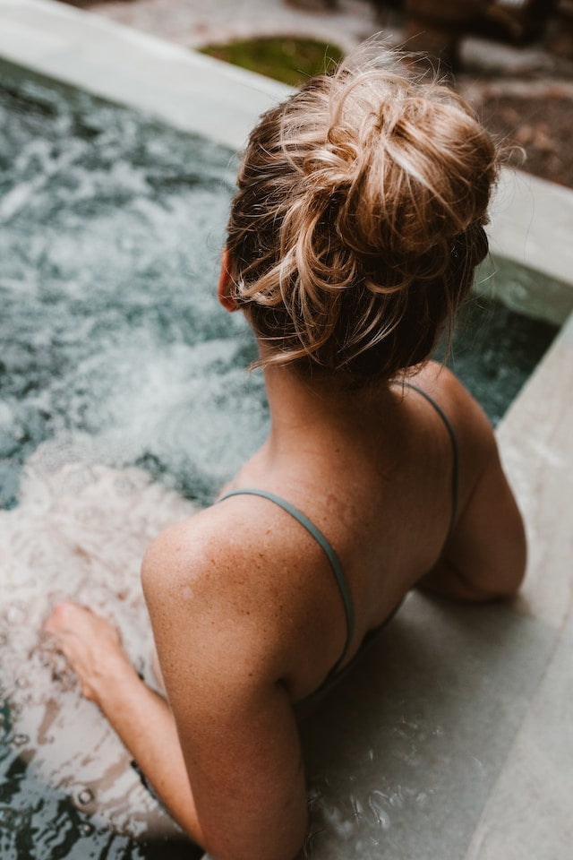Benefits of Ice Bath: Workouts, Skin, and Immune Health