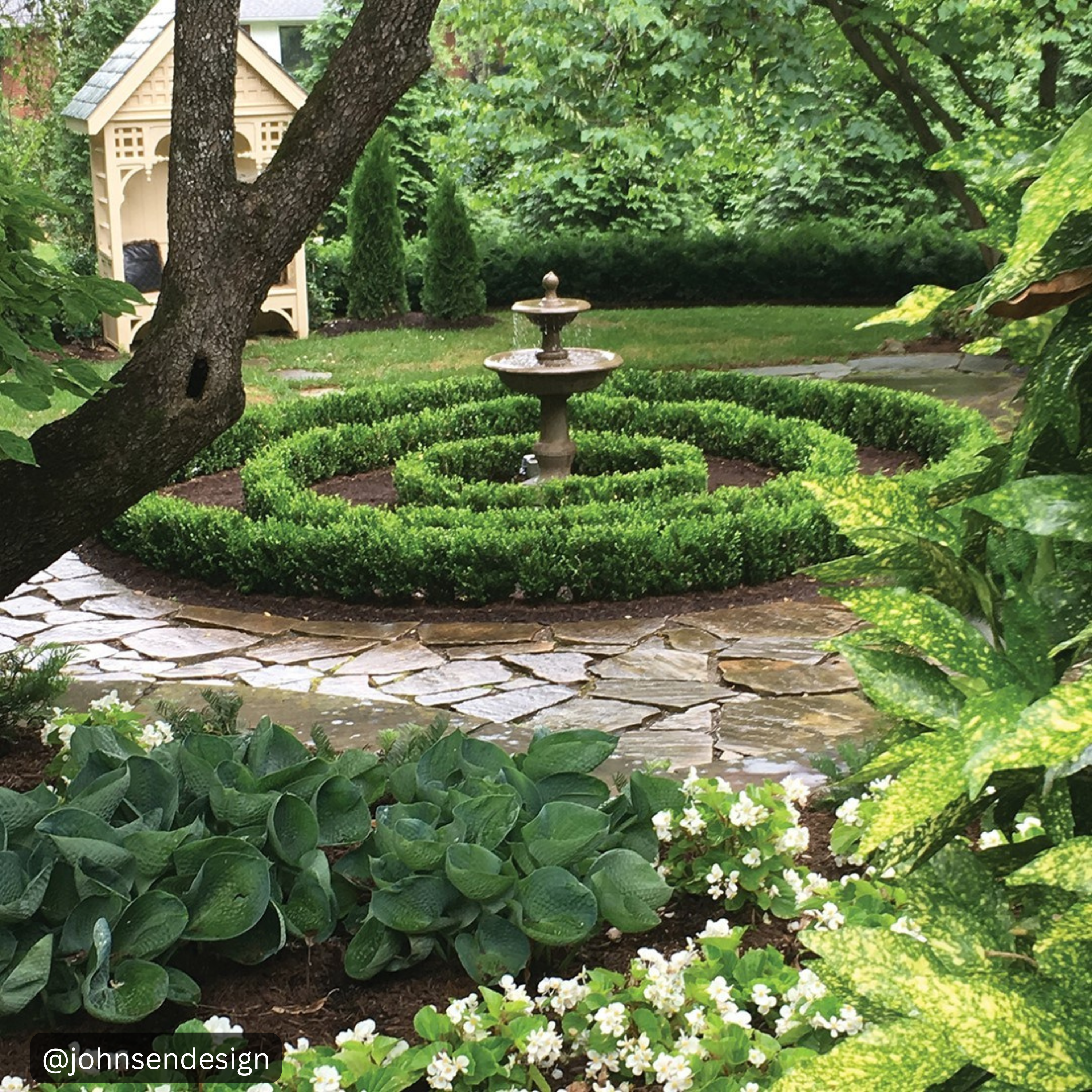 Caterina Tiered Large Outdoor Fountain in Basin