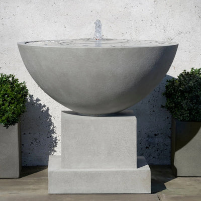 Darien Plinth Fountain