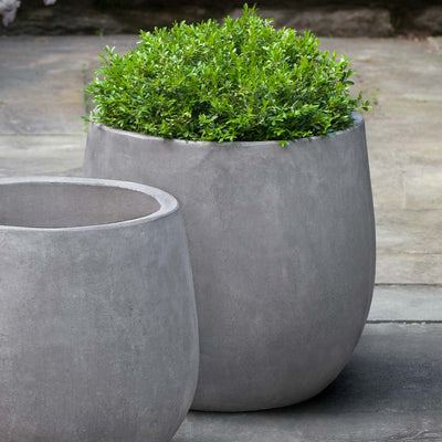 Montrose Large | Lightweight Cast Stone Concrete Planter