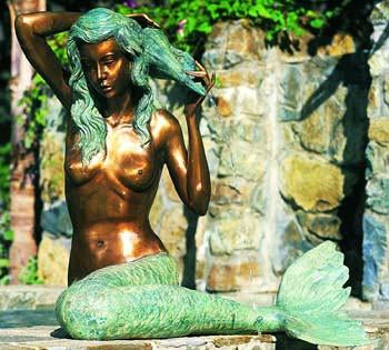 Brass Baron Small Bronze Mermaid Garden Accent and Pool Statuary