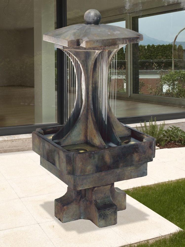 LaCrosse Outdoor Water Fountain