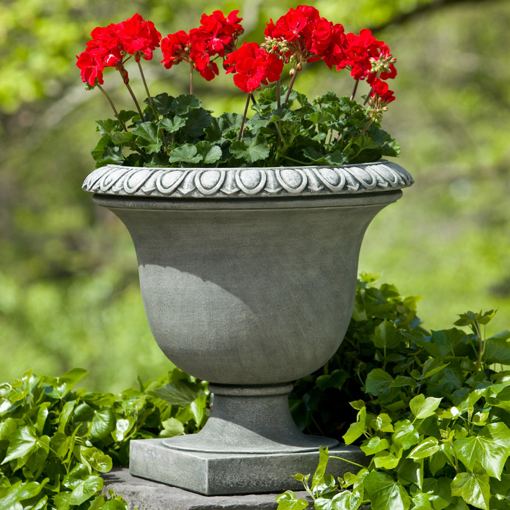 brunt ポールクランプ オリーブ Litchfield Egg & Dart Urn Garden Planter – Soothing Company