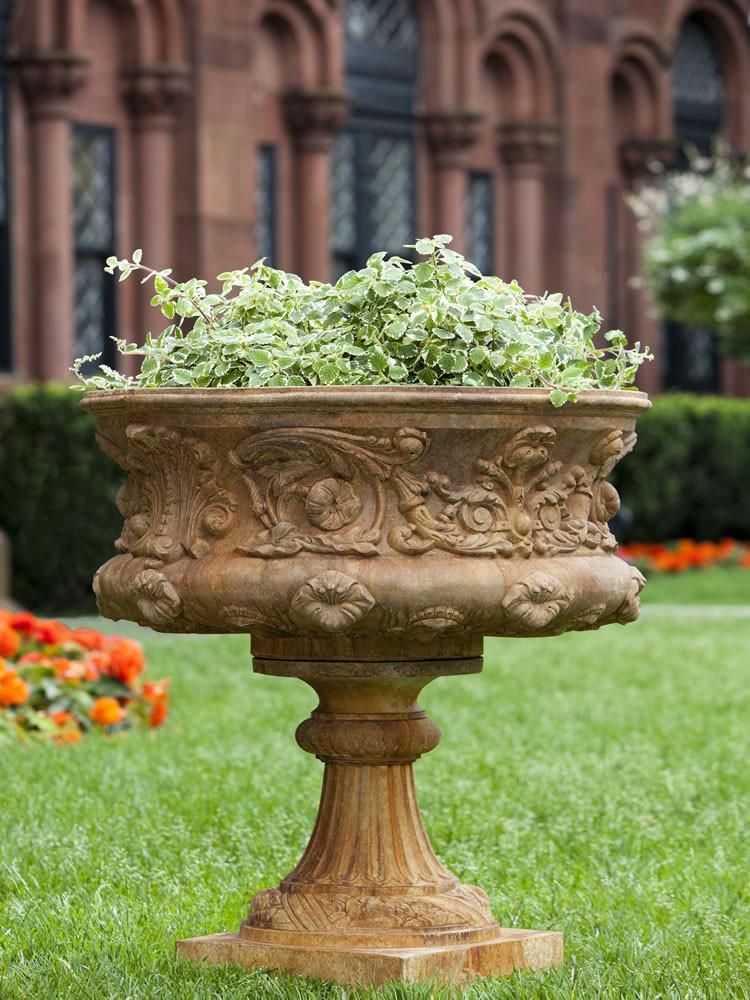 Smithsonian Morning Glory Urn Garden Planter